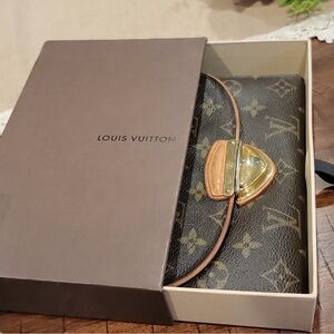 🤎💛AUTHENTIC💛🤎Louis Vuitton Eugenie Wallet 🤎💛